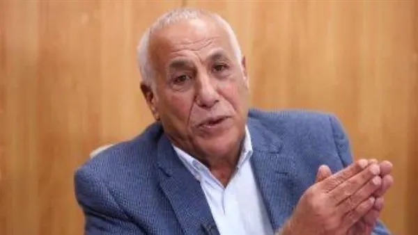 خاص طرد 7 والتعاقد مع 4.. حسين لبيب يوجه تحذيرا أخيرا لجون إدوارد