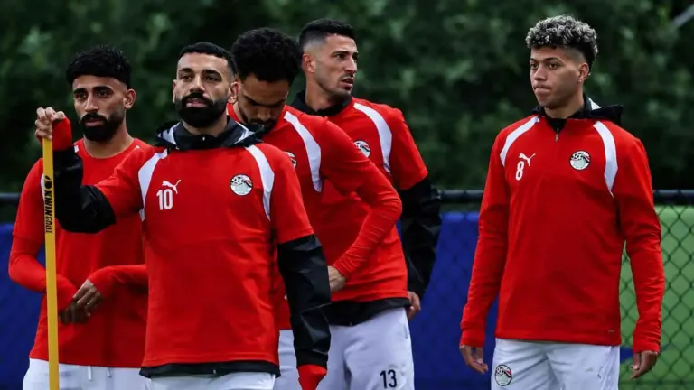 محمد صلاح يحسم الجدل حول “الأفضل في تاريخ مصر” بعد التأهل التاريخي.. وتصريح يربك المقارنات مع أبوتريكة