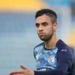 محمد الشيبي يساهم في تسهيل مفاوضات الأهلي مع طارق علاء