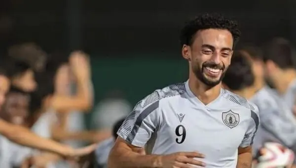 بيراميدز يجدد اهتمامه بضم أحمد عبد القادر.. واللاعب يحسم موقفه ويمنح الزمالك أملًا جديدًا