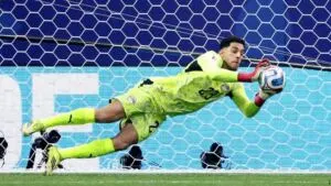 الأهلي يحسم موقفه من طلب مصطفى شوبير.. رفض شرط مثير في العقد الجديد
