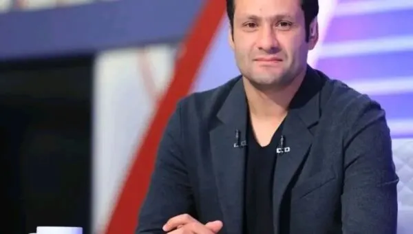 محمد أبو العلا يفتح النار على التحكيم