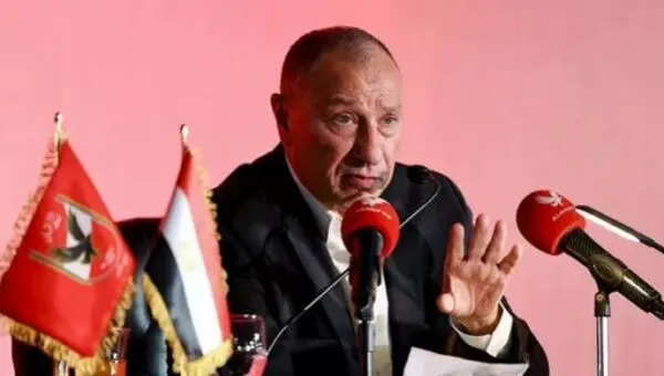 الأهلي يتحرك لسحب 6 لاعبين من منتخب مصر