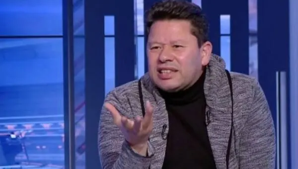 الواحد بيتخنق لما الكورة بتجيلهم.. رضا عبدالعال يهاجم ثنائي الزمالك