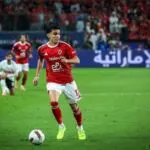 هل يرحل أشرف بن شرقي عن الأهلي مجانًا.. المغربي يفاجئ الأحمر