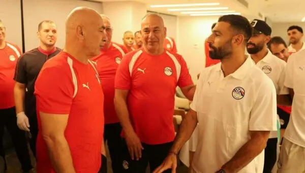 هل يتحكم محمد صلاح في مستقبل حسام حسن…تفاصيل