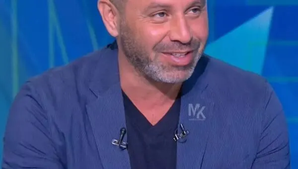 حازم إمام يكشف سبب غضب معتمد جمال